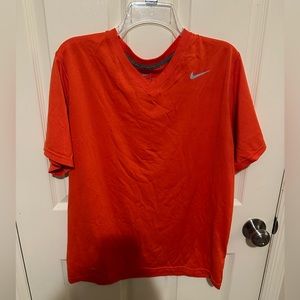 Men’s Dri-fit Nike t-shirt